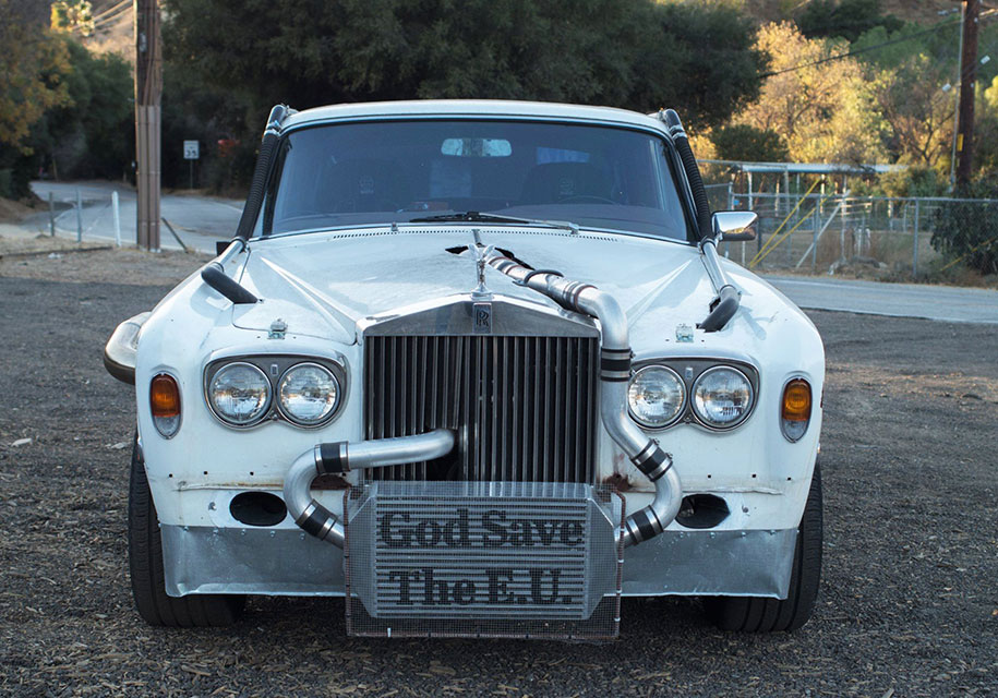 «Безумный» Rolls-Royce 1979 года продают «за гроши» 1