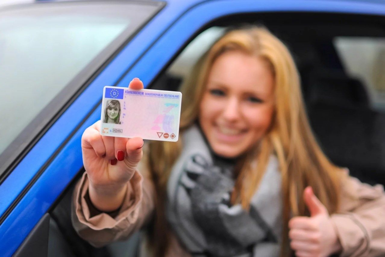 Как быстро и дешево получить международные водительские права — AvtoBlog.ua