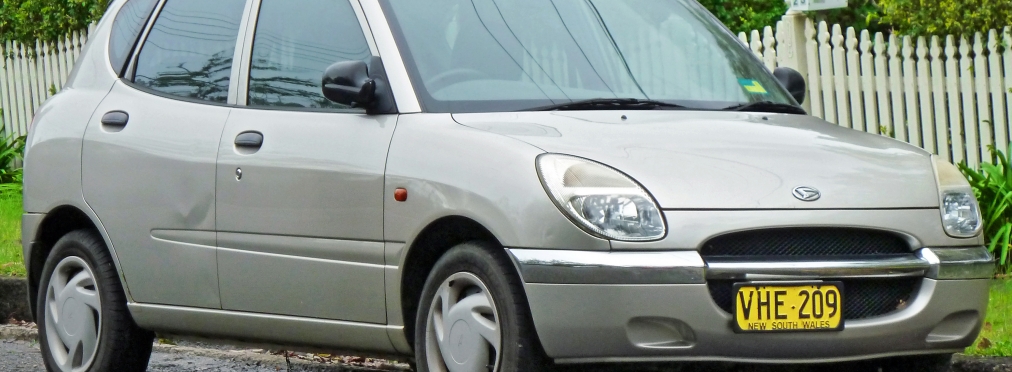Daihatsu Sirion 1.3 MT (91 л.с.)