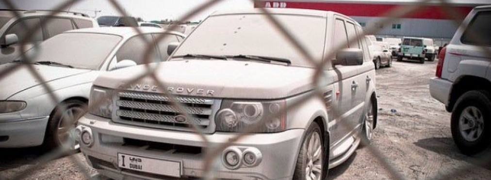 Брошенные автомобили в ОАЭ - проблема для местных жителей
