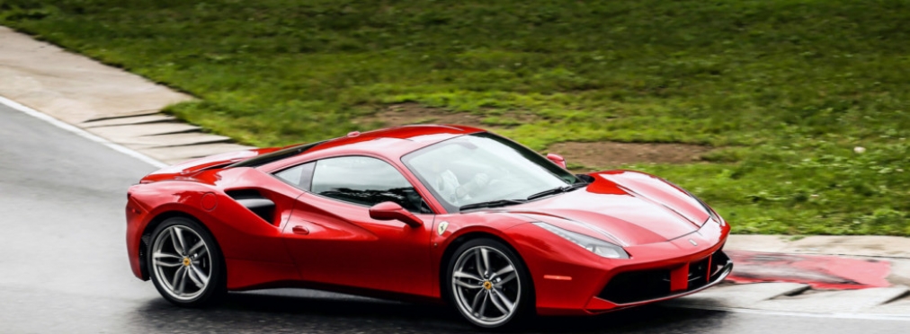 Появилось первое фото «экстремального» Ferrari