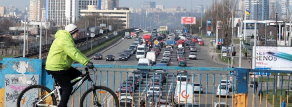 В Киеве недостаточно дорог для имеющегося количества машин