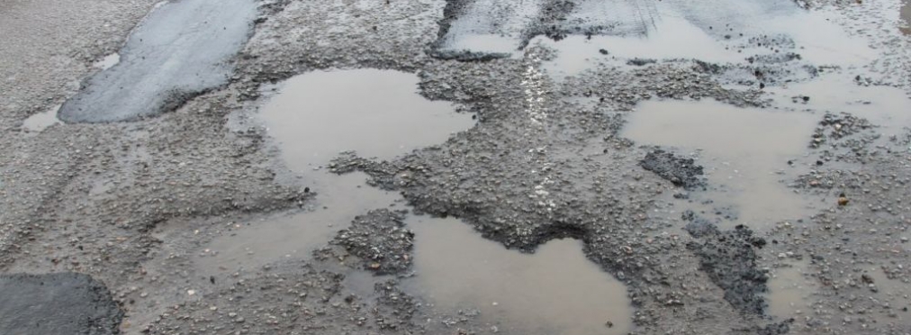 ВР «пообещала» автомобилистам 30 млрд грн на ремонт дорог