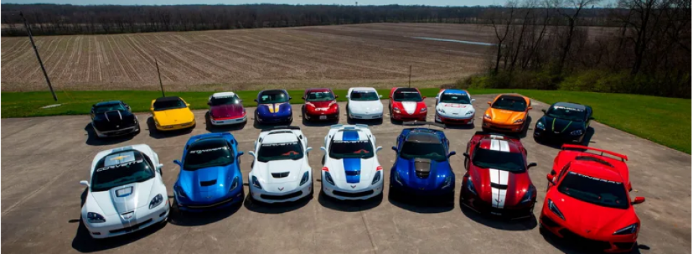 Коллекцию из 18 редких Chevrolet Corvette выставили на продажу