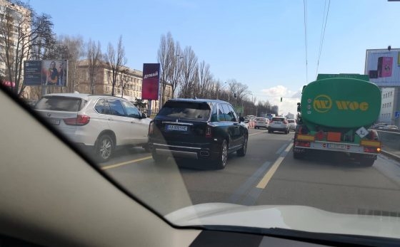 Самый роскошный внедорожник в мире сфотографировали на дорогах Украины
