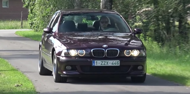 BMW M5 E29 поражает своим звуком
