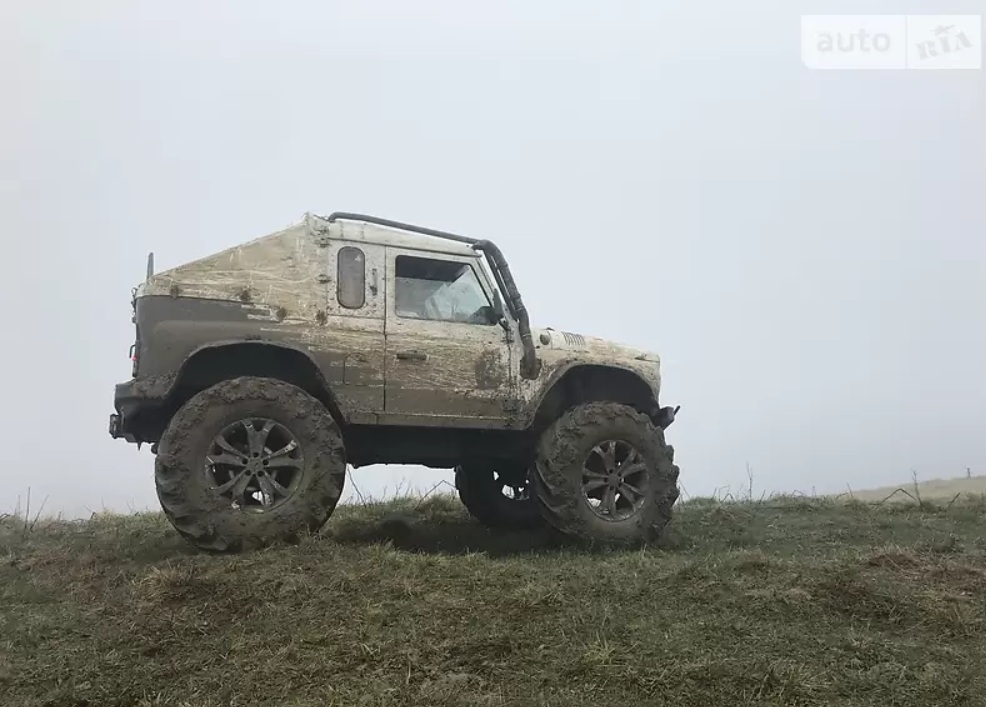Украинец скрестил старый УАЗ и Land Rover 2