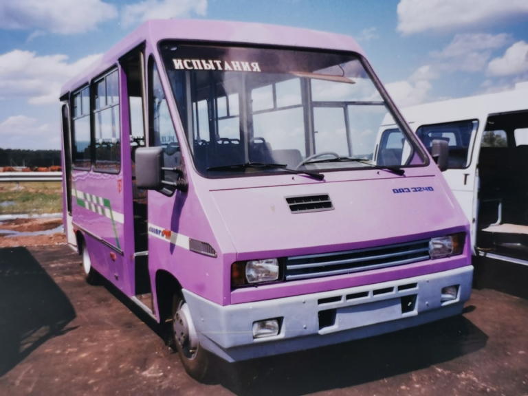 В Украине замечен редкий автобус «Дніпро» 3