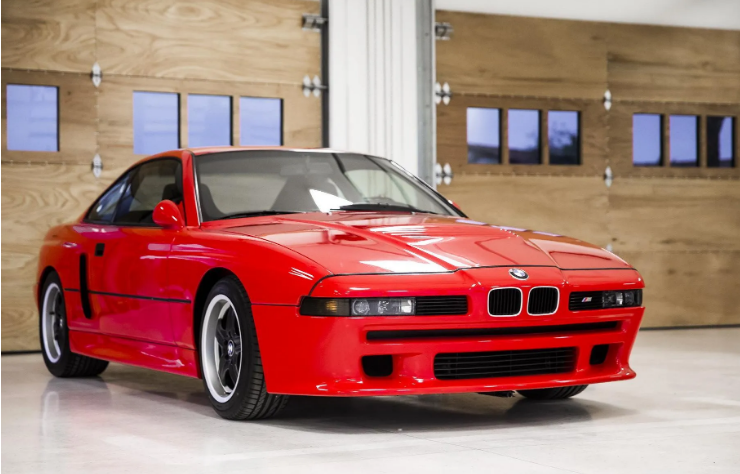 BMW возвращает спорткупе M8 1990 года 1
