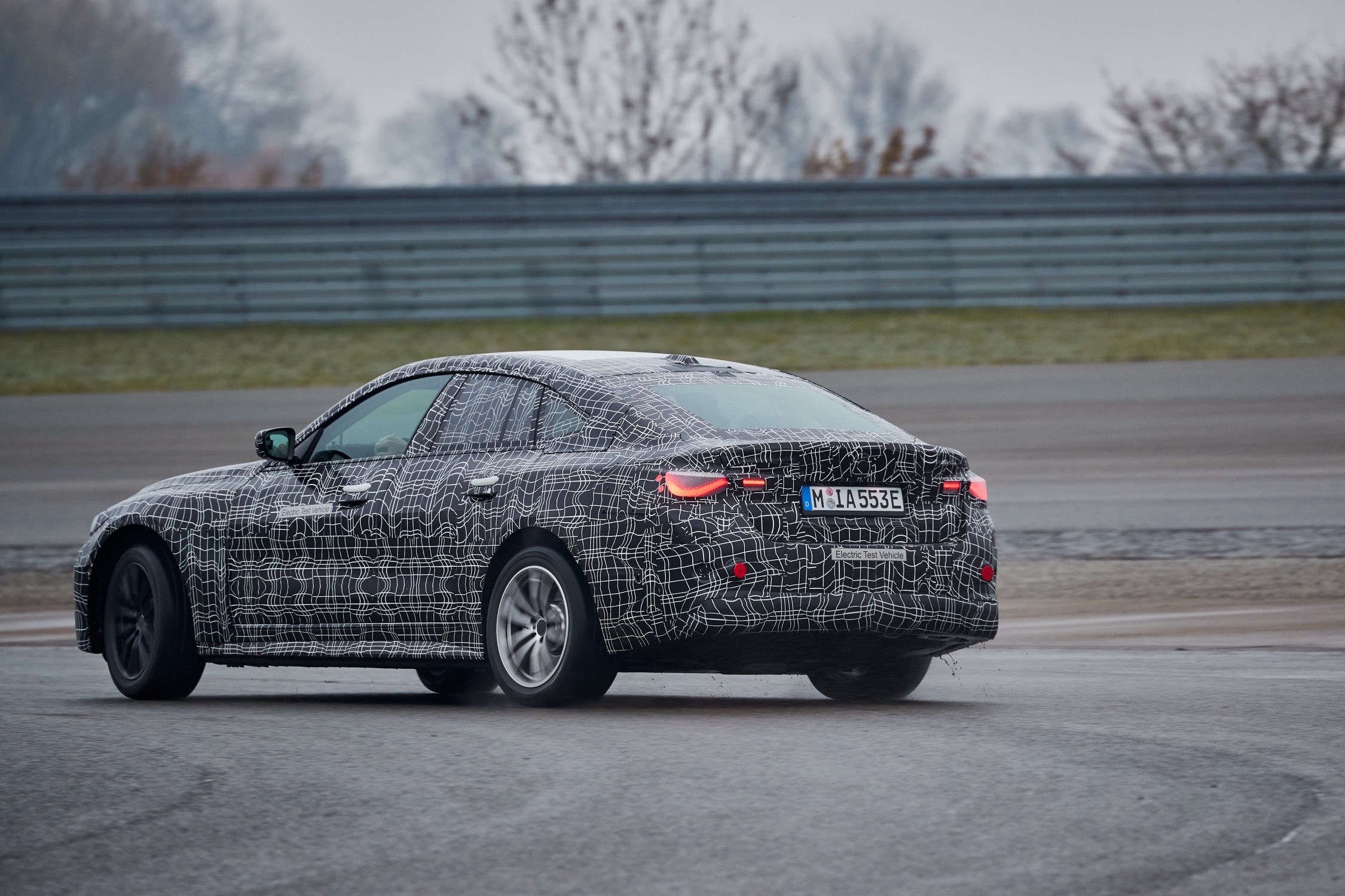 BMW i4 проходит последние тесты (видео) 2