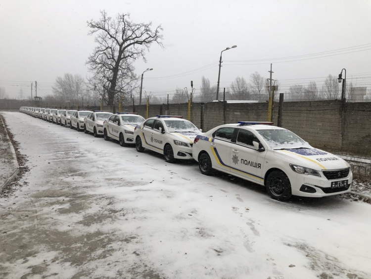 Полиция Украины «пересядет» на Peugeot  2