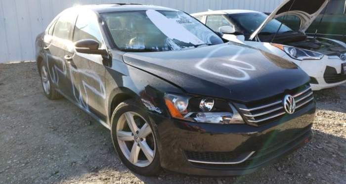 На продажу выставили битый VW Passat с нетипичными повреждениями 1