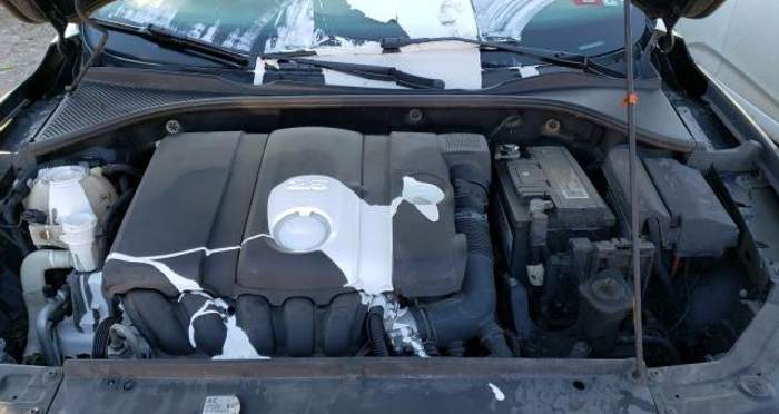 На продажу выставили битый VW Passat с нетипичными повреждениями 7