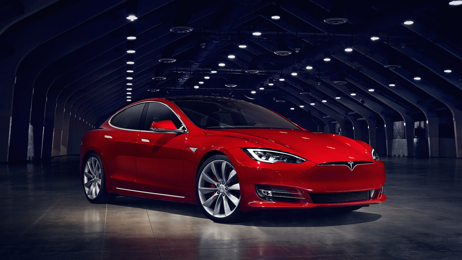 Немецкие власти требуют у покупателей Tesla вернуть 4 000 евро 1