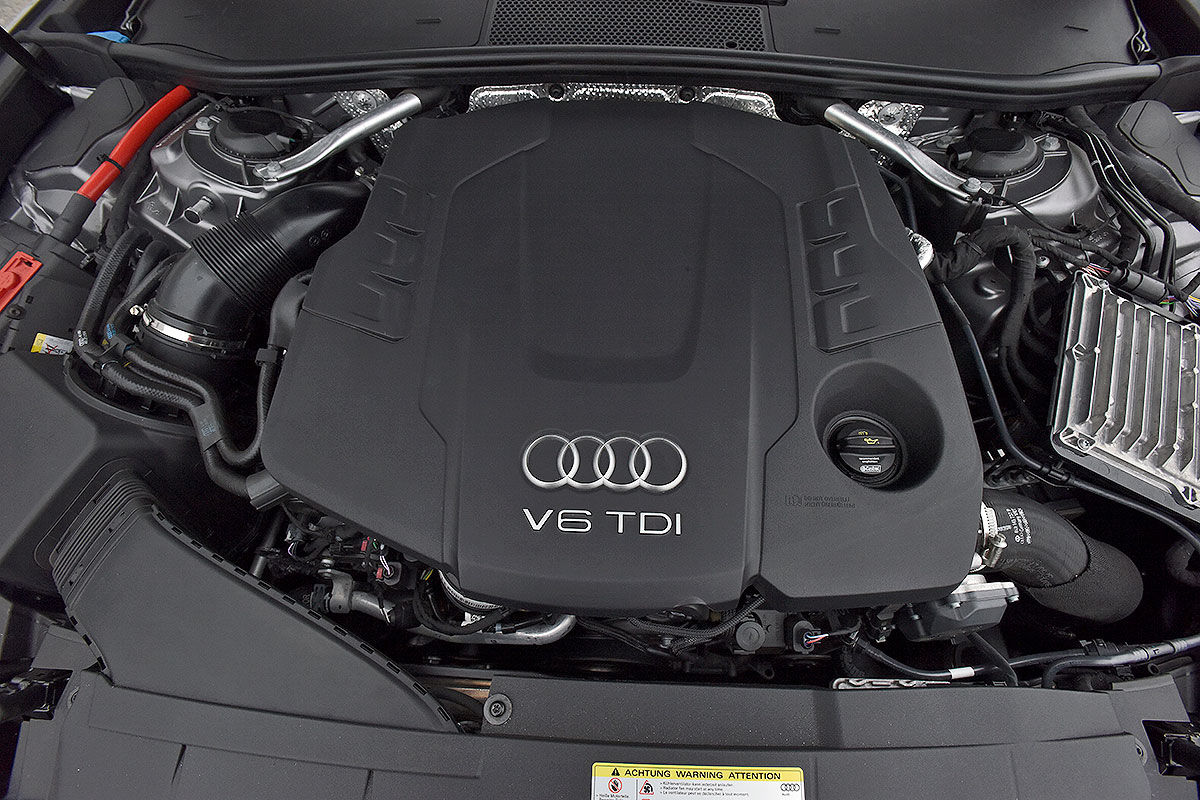 «Привлекательный, но нерешительный»: тест-драйв нового Audi A6 4