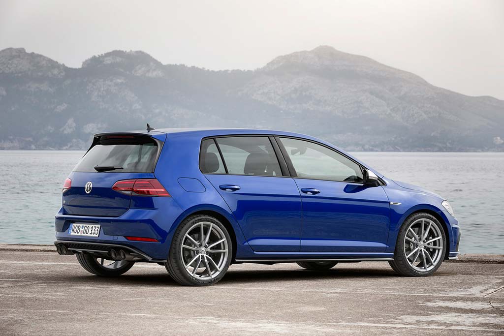 Volkswagen снизит мощность Golf из-за экологов 1