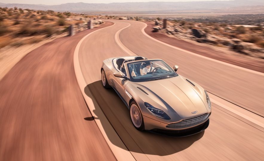 Aston Martin официально представил новый кабриолет 1