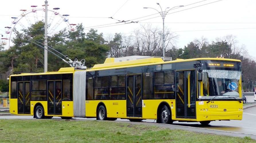 В компании «Богдан» предлагают пересадить водителей на общественный транспоёрт 2