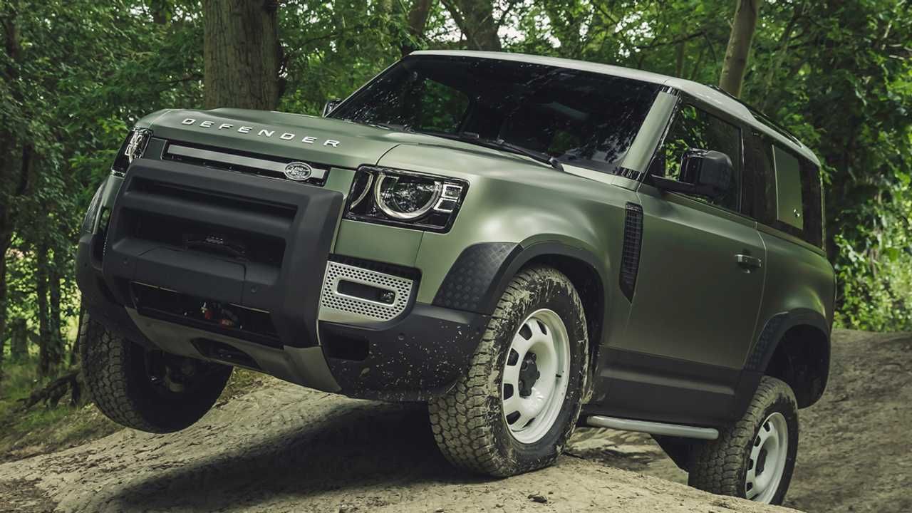 Land Rover Defender получит уменьшенный вариант 1
