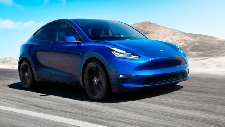 Tesla анонсировала начало поставок электромобиля Model Y 1