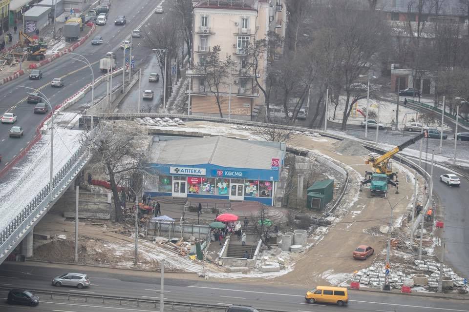 В Киеве продолжают строить Шулявский мост 1