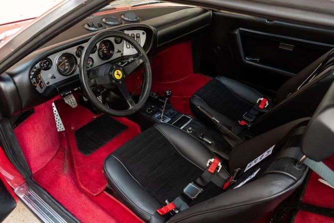 Уникальный внедорожный Ferrari пустят с молотка 2