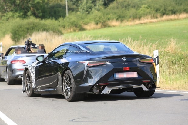 Новый Lexus LC F замечен на тестах в Германии 3