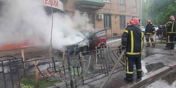 В Киеве происходят загадочные возгорания автомобилей 1