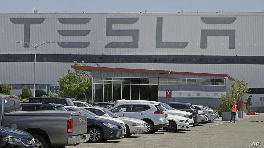Компании Tesla разрешили открыть свои заводы в США 1