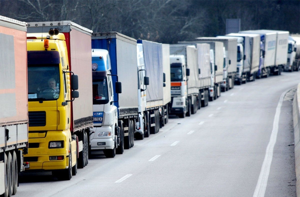 В Украине вводятся ограничения для грузовых автомобилей 1