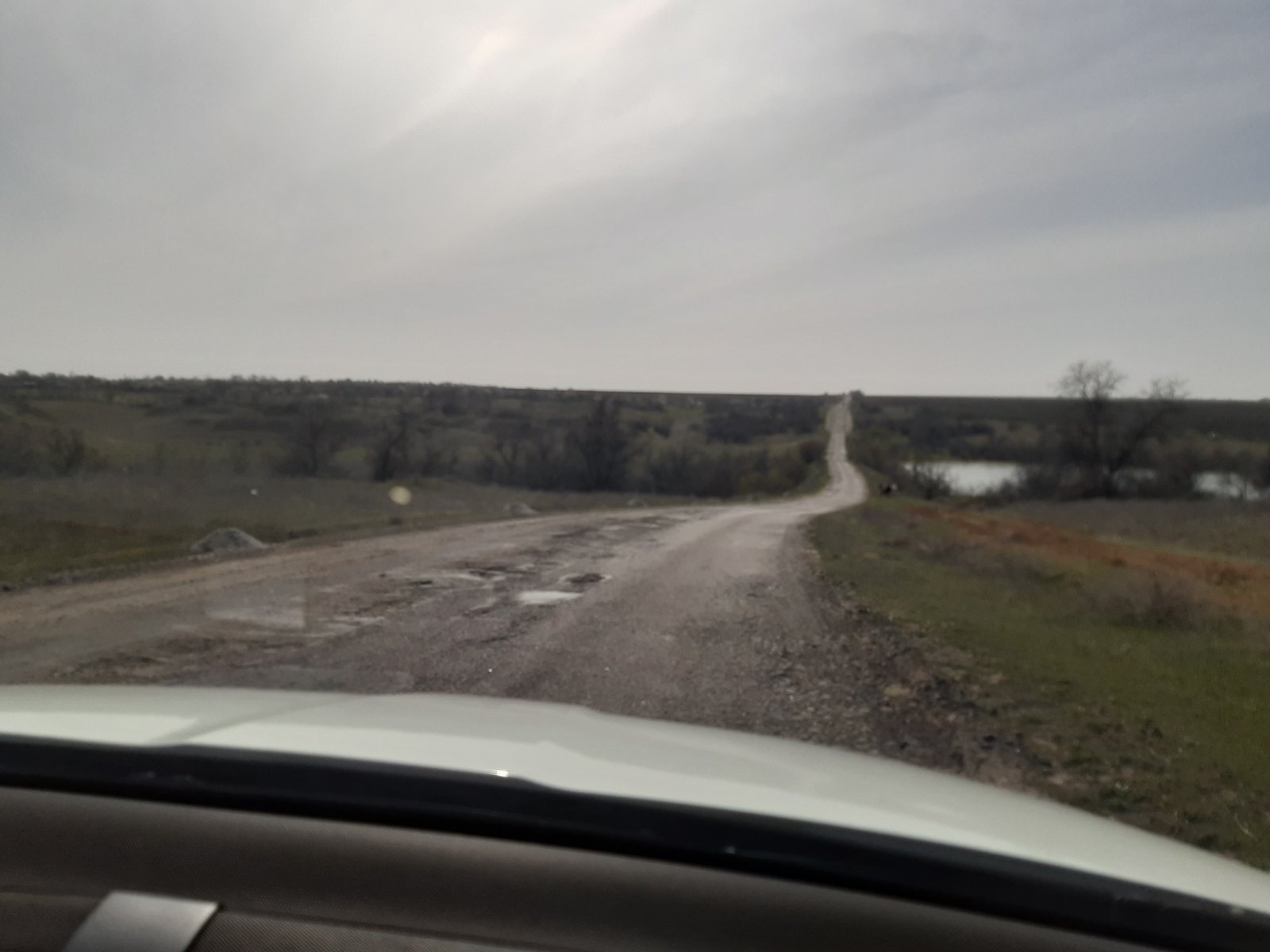 В Сети показали одну из худших дорог Украины 1