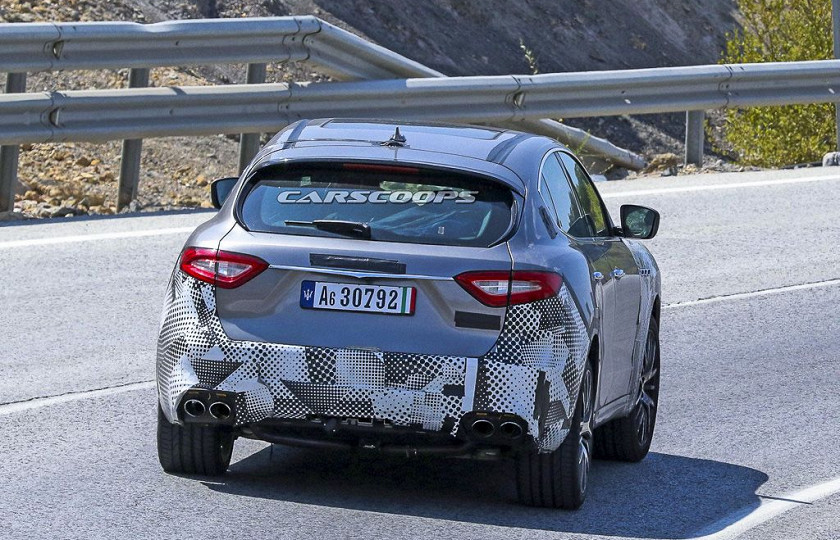«Горячий» Maserati Levante впервые показался на дороге 3