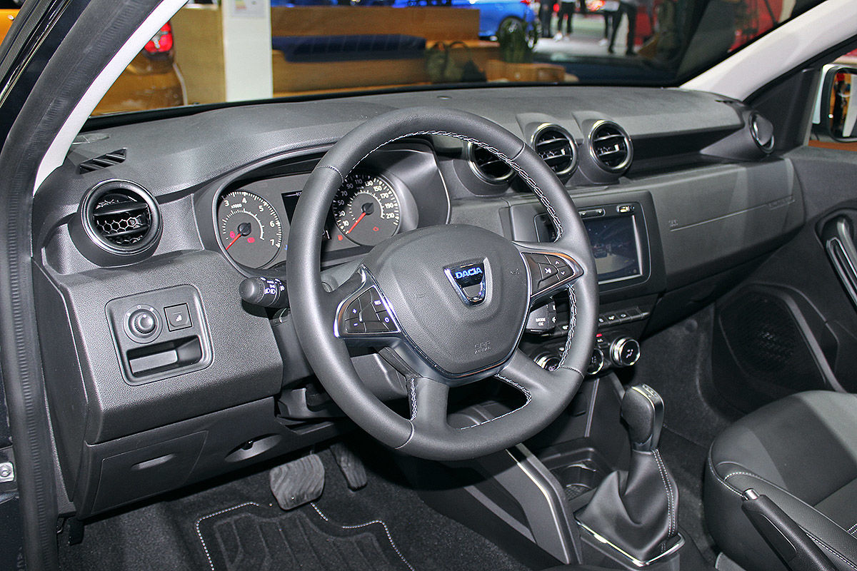 Второе поколение доступного внедорожника: тест-драйв Dacia Duster 2