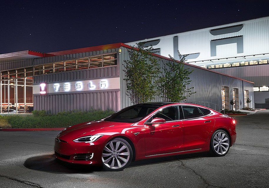 Что будет с электромобилями Tesla после разорения компании 1