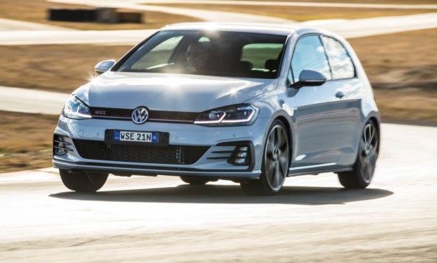 Volkswagen назвал сроки выхода нового Golf 2