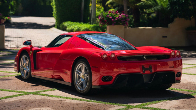 Ferrari Enzo 2003 года стал самым дорогим автомобилем проданным на онлайн-аукционе 3