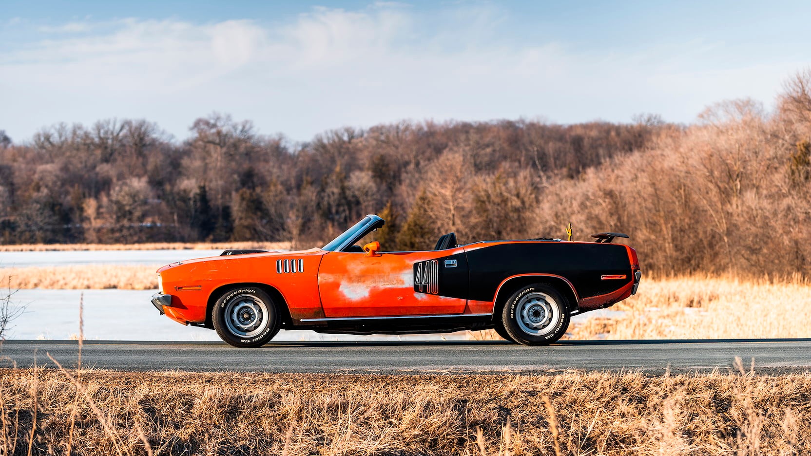 Ржавый американский автомобиль 70-х продают по цене двух Lamborghini 1