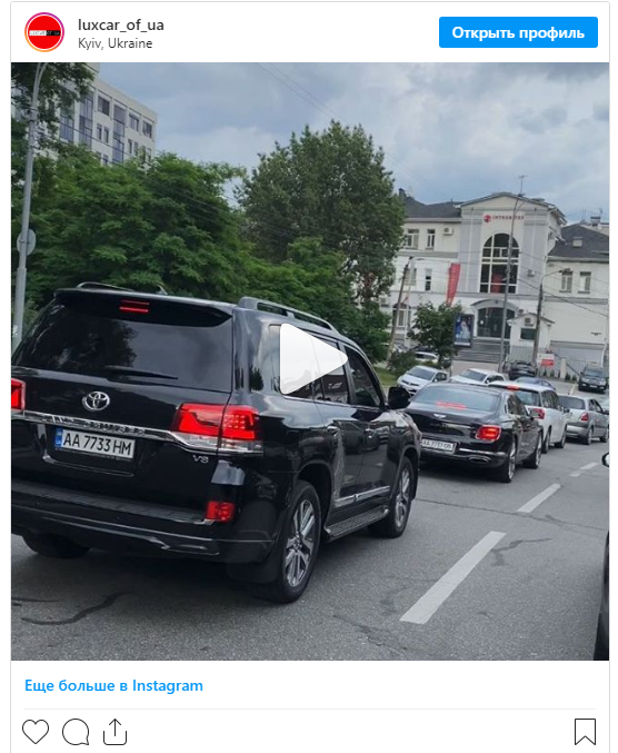 В Киеве заметили крутой кортеж авто с красивыми номерами  2
