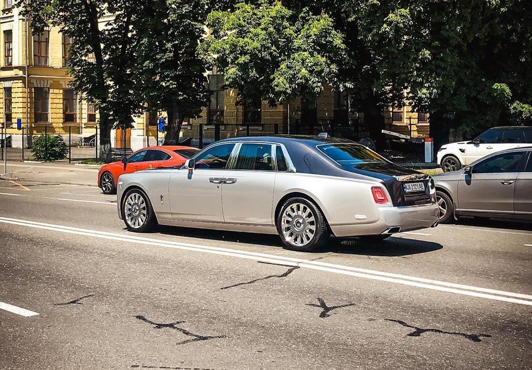 В Украине появился новенький роскошный Rolls-Royce за 16 млн. гривен 3