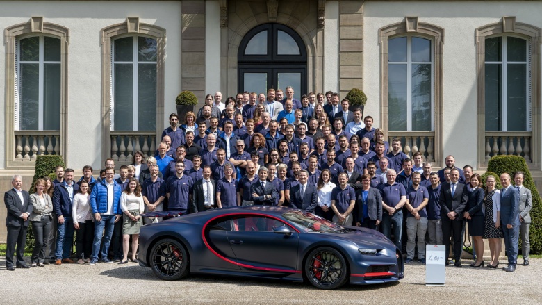 Компания Bugatti отгрузила 100-й по счету Chiron 1