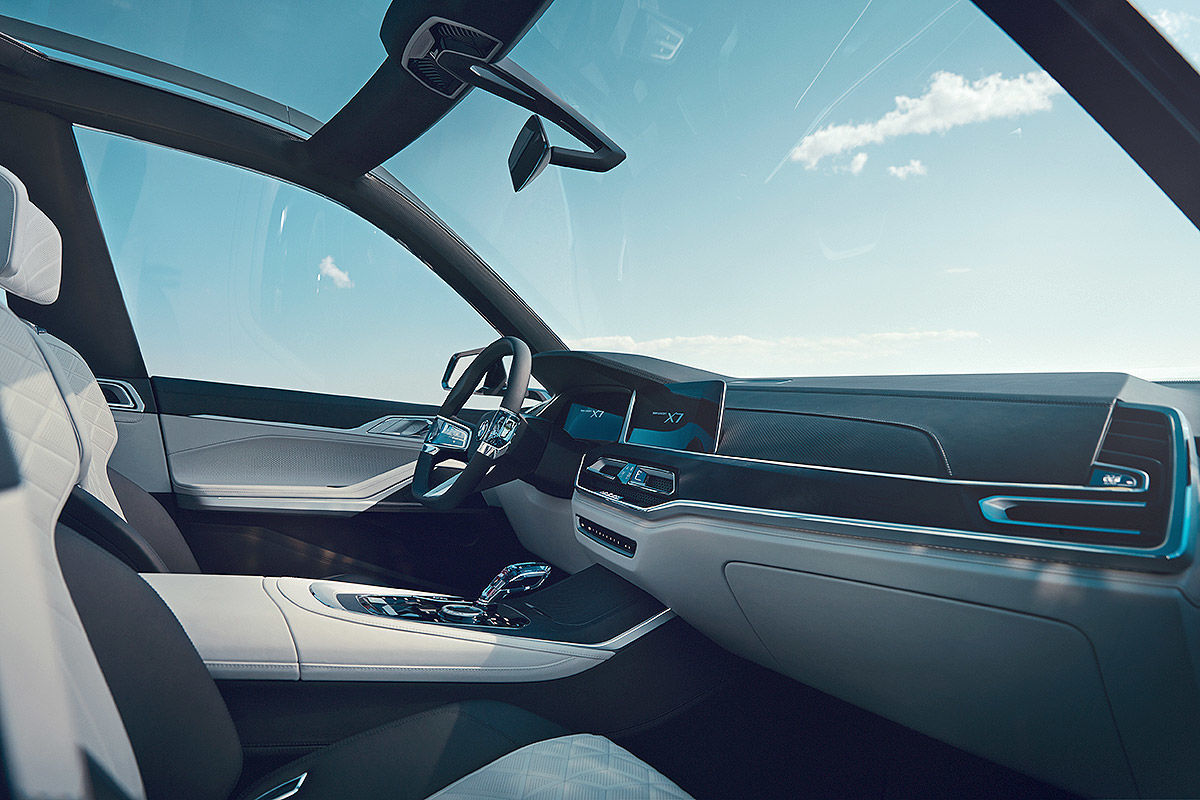 «Шик и роскошь»: тест-драйв BMW X7 5