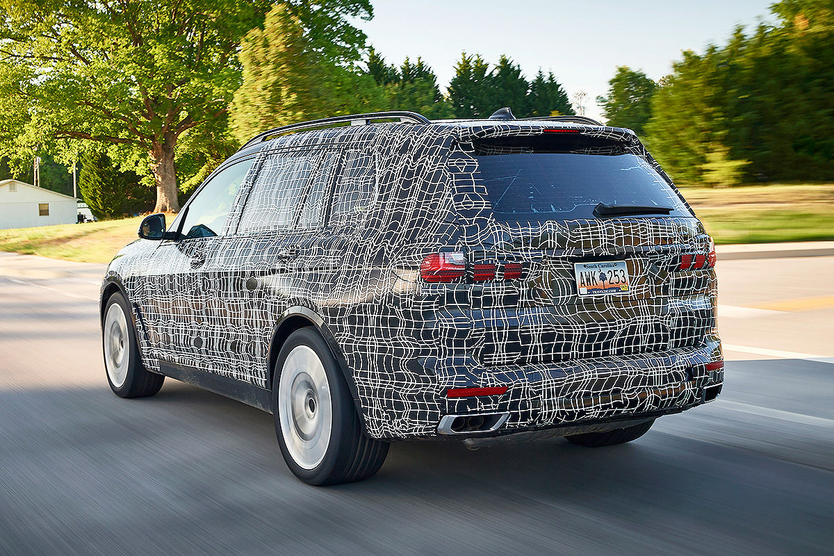 «Шик и роскошь»: тест-драйв BMW X7 3