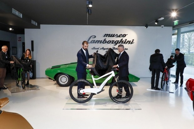 Компания Lamborghini презентовала сразу два электробайка 1
