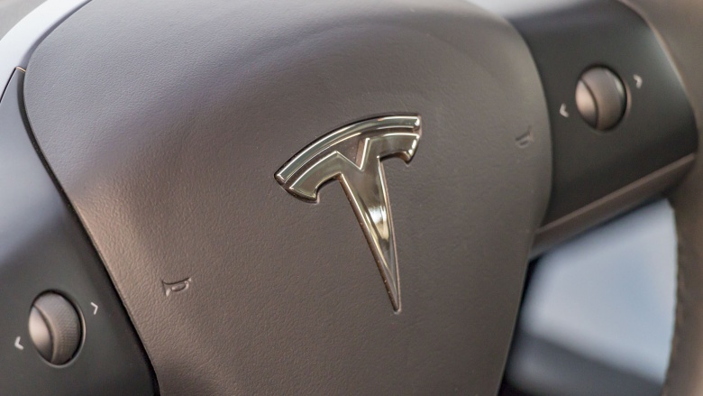 Tesla упростила управление автопилотом в Tesla Model 3 1