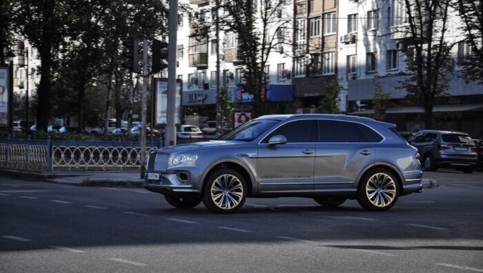 Подборка самых крутых и дорогостоящих автомобилей в Украине 4