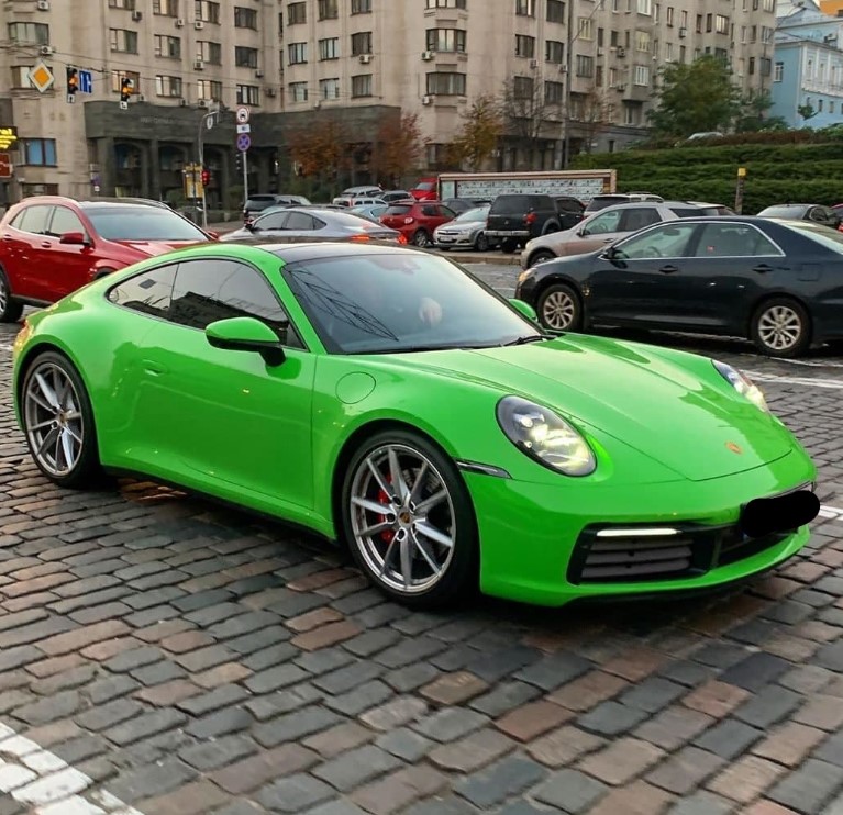 В Киеве заметили спортивное купе Porsche за 11 миллионов 3