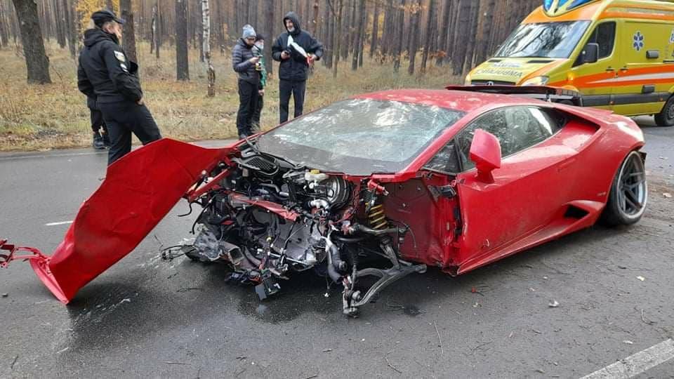 Под Киевом разбили суперкар Lamborghini Huracan (фото) 4