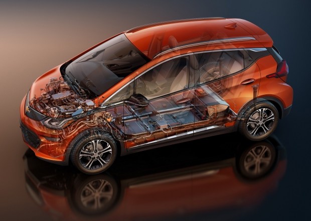 Новый Chevrolet Bolt EV получил запас хода как у Tesla Model 3 4