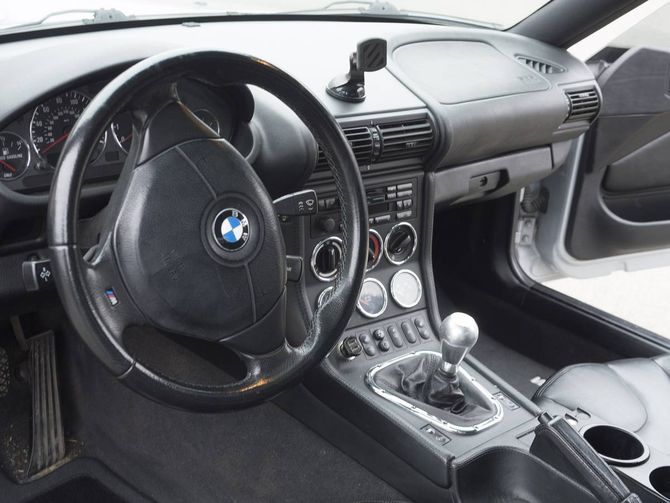 20-летний BMW с пробегом почти 500 000 км оценили в $10 000 3