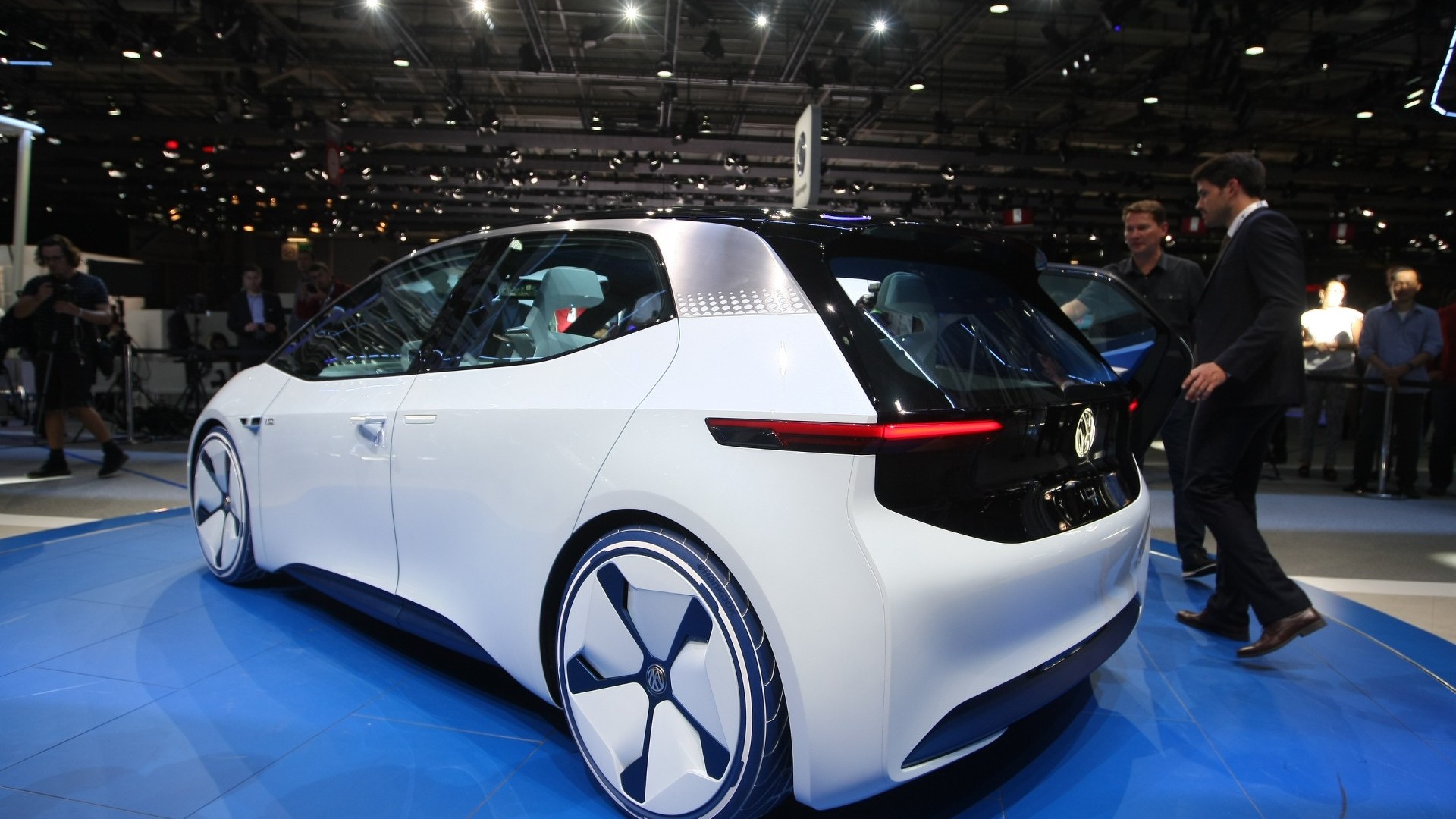Volkswagen отложил выпуск электромобиля I.D. 2